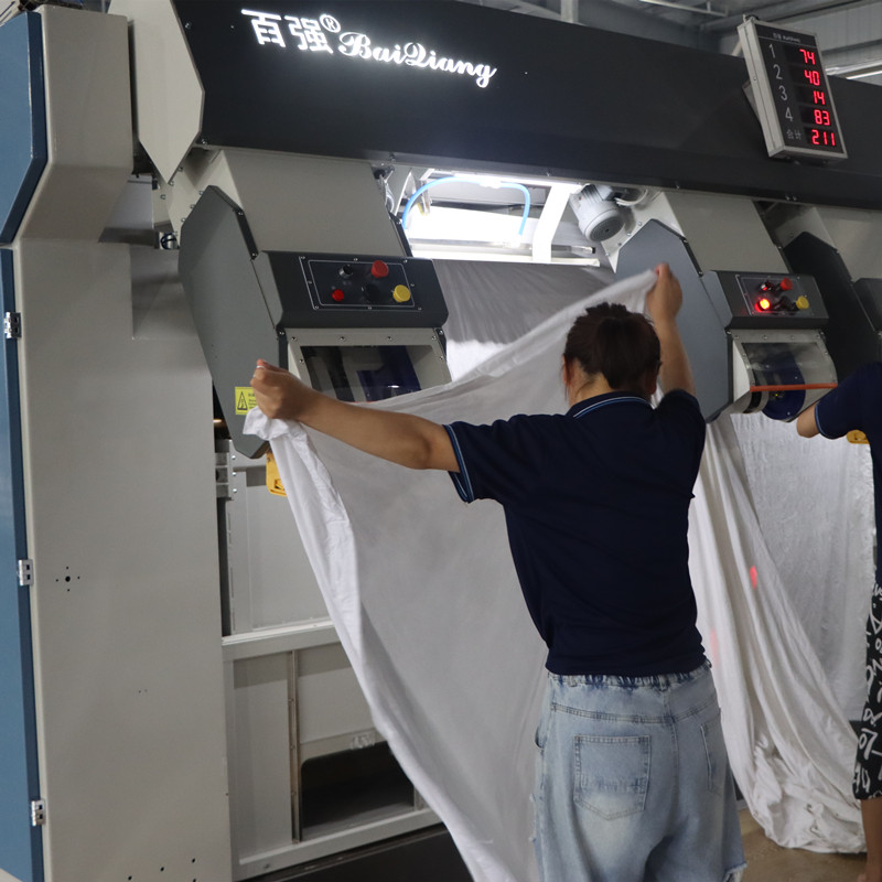 布草洗滌公司燙平機輸送前端有必要用展布機嗎？